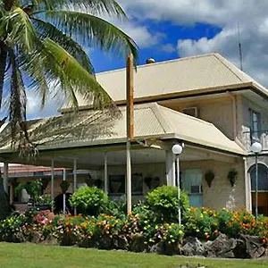Welcome 3*, Rockhampton Australia